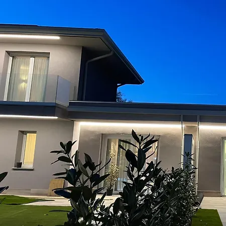 דירה Polinesia 9